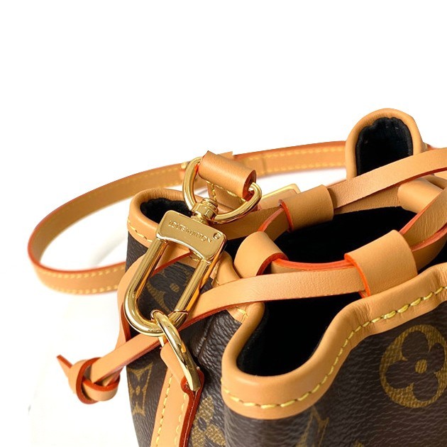 2454463-2454463-0-0-0-0-0-0_2